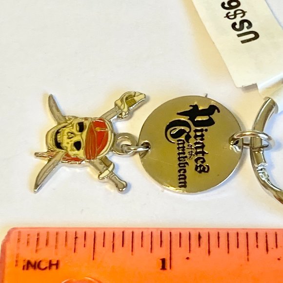 Vintage Disney Pirates of the Caribbean Keychain Keyring Skull Crossbones - Picture 9 of 9